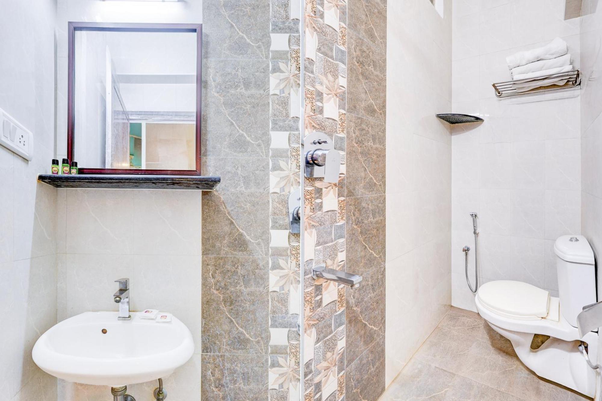 Hotel Super Townhouse Near Airport Formerly Sai Bala Budget Chennai