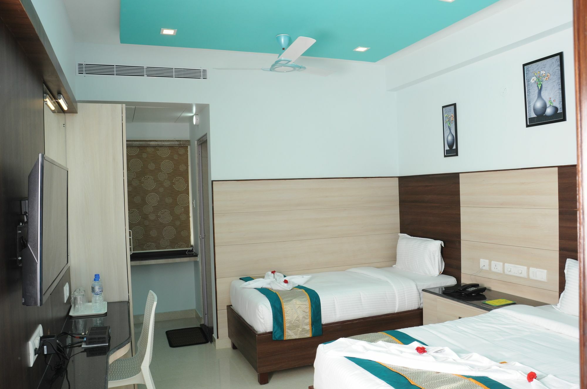 Super Townhouse Near Airport Formerly Sai Bala Budget Hotel 3*