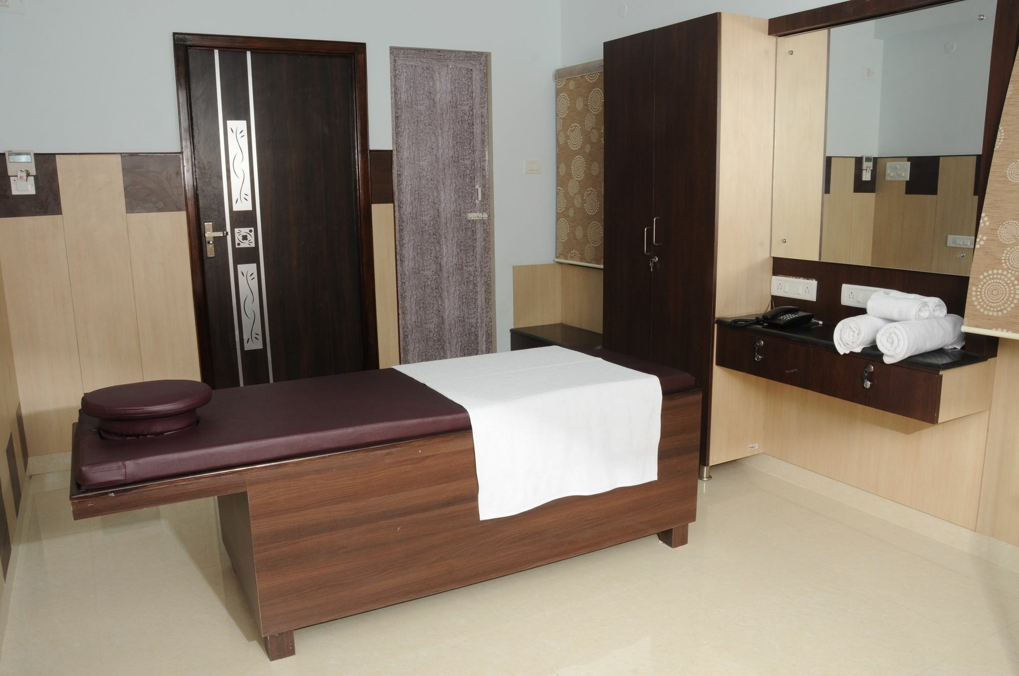 Super Townhouse Near Airport Formerly Sai Bala Budget 3* Chennai
